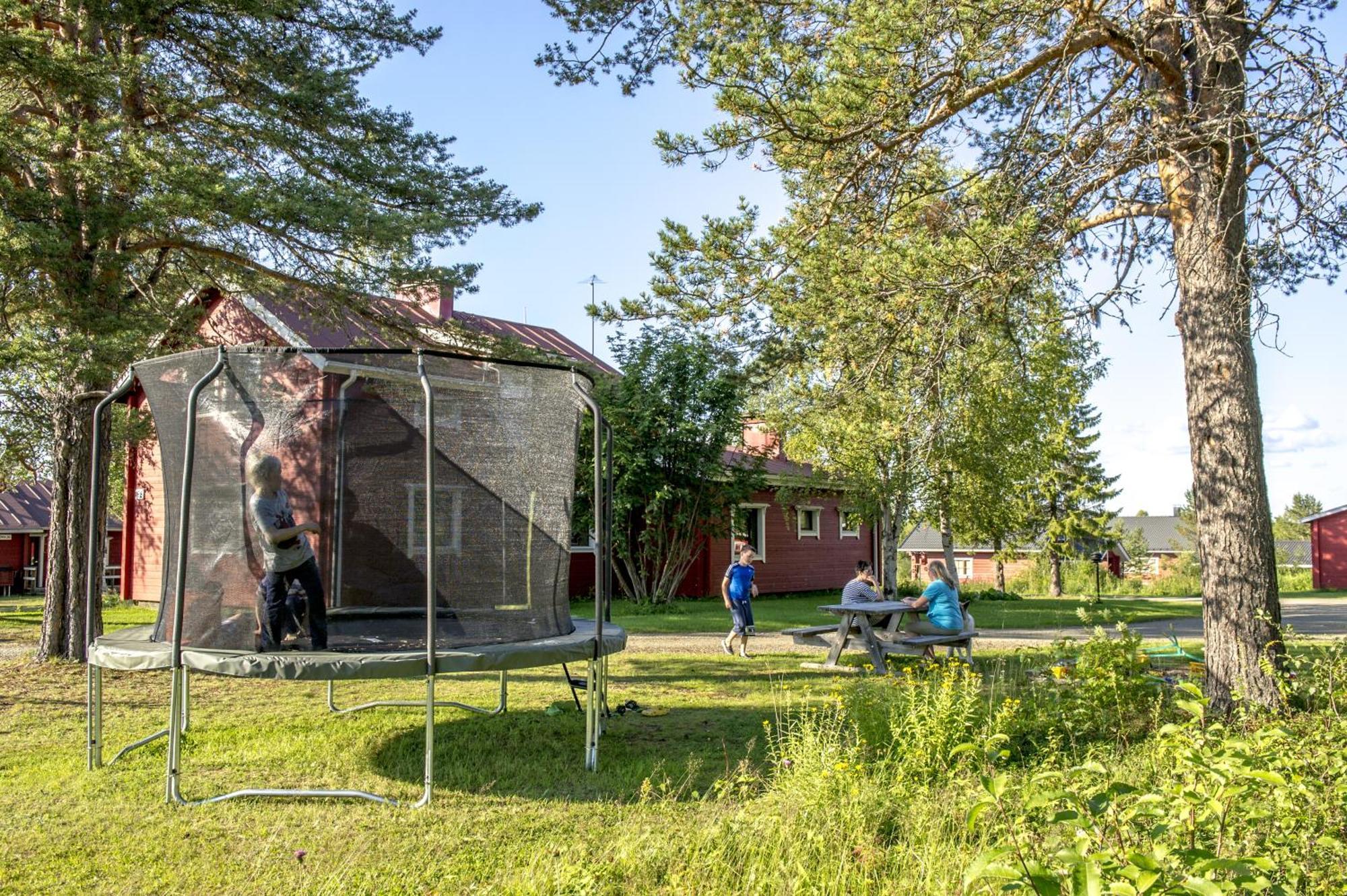 Yllaeksen Yoepuu Villa Äkäslompolo Buitenkant foto