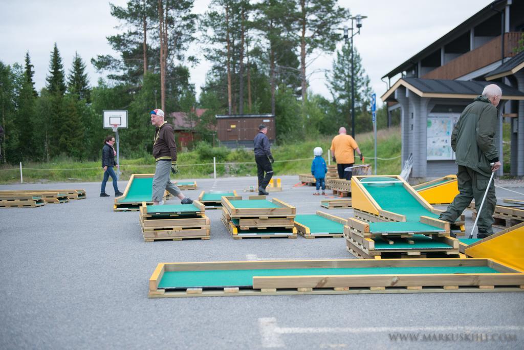 Yllaeksen Yoepuu Villa Äkäslompolo Buitenkant foto