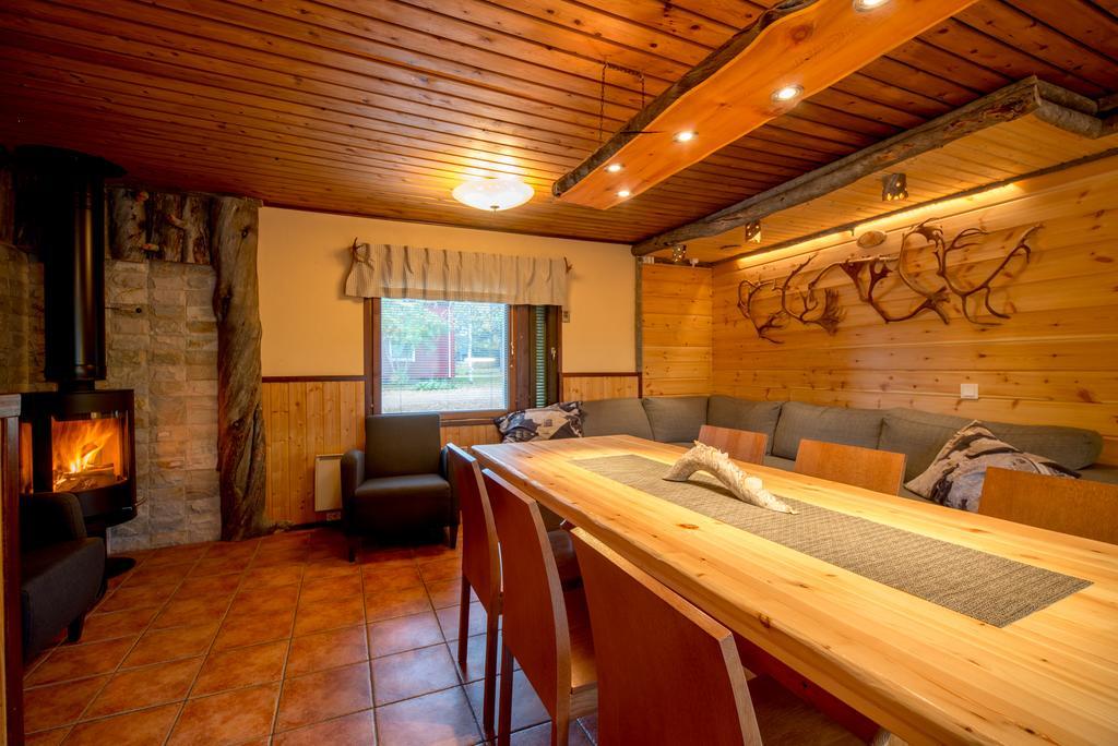 Yllaeksen Yoepuu Villa Äkäslompolo Buitenkant foto