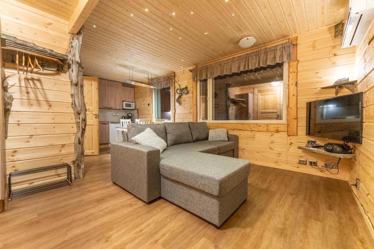 Yllaeksen Yoepuu Villa Äkäslompolo Buitenkant foto
